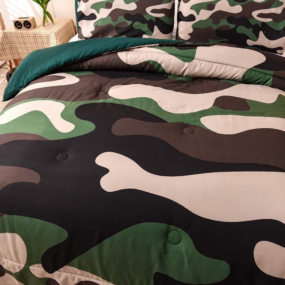 Meeting Story Camouflage Bedding Set, Green Camouflage Comforter Set, 3 PCS One Comforter and Two Pillowases, All Season Soft Bedspread for Kids Teens Adults (Green, Twin)