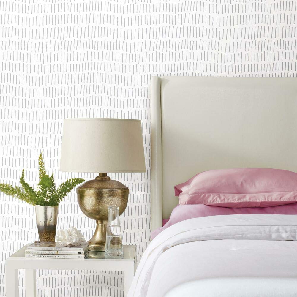 RoomMates RMK11364WP Gri ve Beyaz Kene İşareti Peel and Stick Duvar Kağıdı