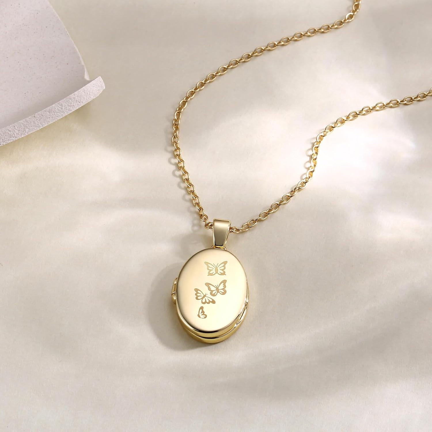 Butterfly Heart Star Locket Necklace for Women Heart Shaped Photo Locket Pendant Holds Two Pictures keepsake Jewelry Gifts for Loved One