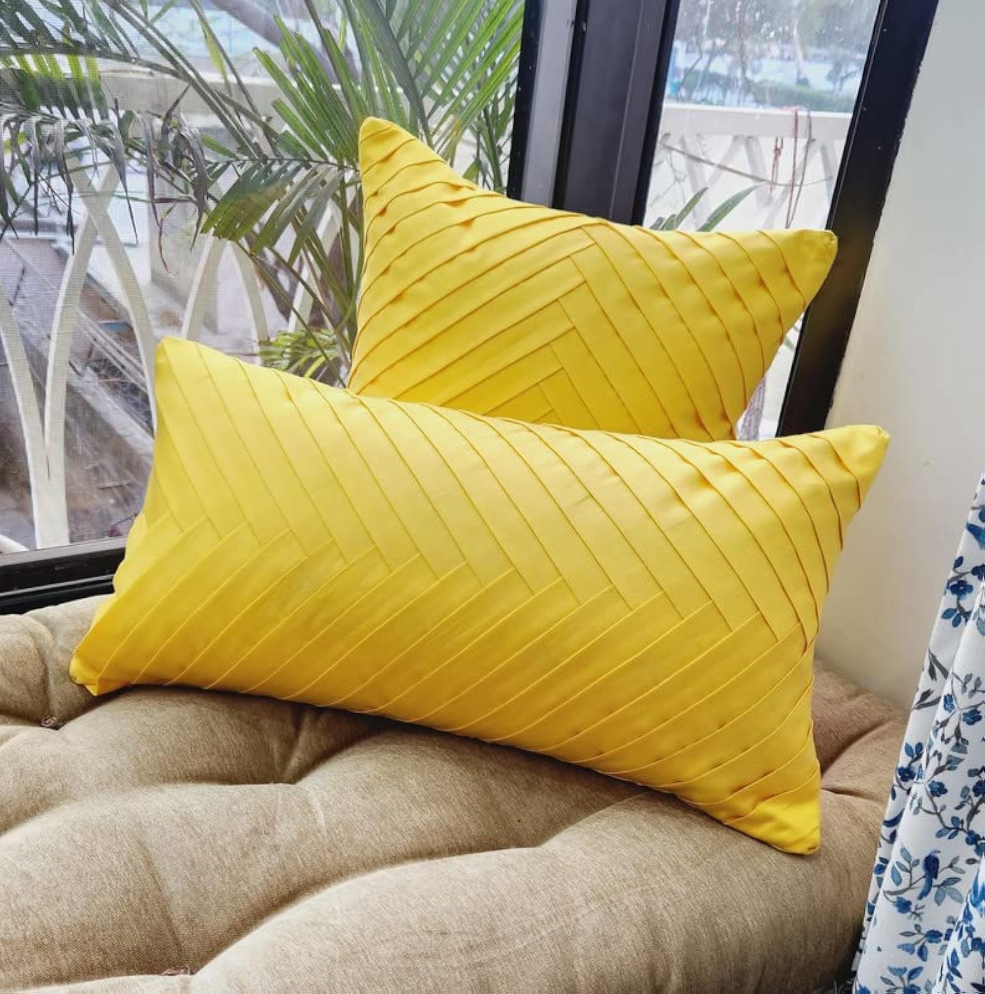 Yellow Pleated Pillowcase (14X14)