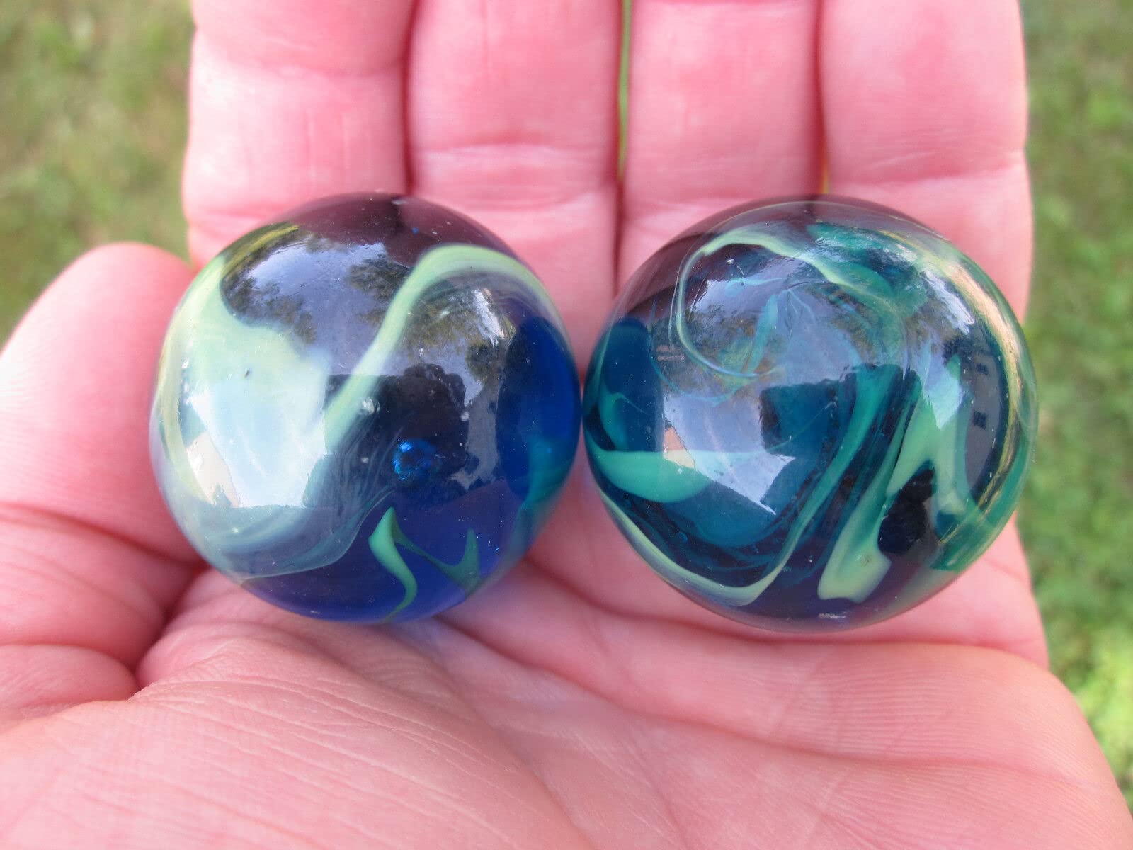 Big Game Toys Set of 2 SEA Turtle 35mm Boulder Translucent Blue/Green Swirl Large Shooter Solid Glass Marbles Aquarium Decor Glass Filler