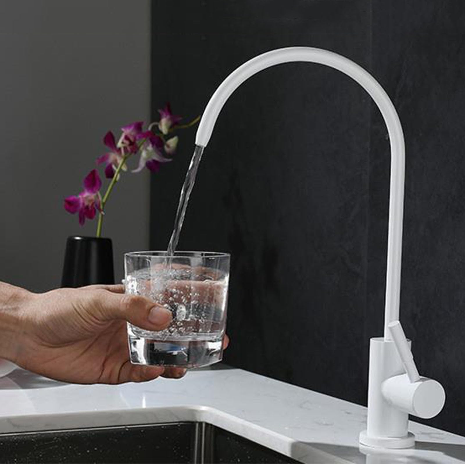Rubinetto da cucina bianco rotante a 360° Depuratore d'acqua Rubinetto per osmosi dell'acqua fredda Design a foro singolo Sistema di filtraggio efficiente per acqua potabile pulita