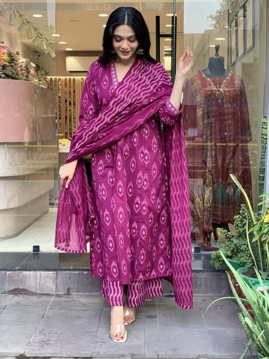 Image of Rangnavi Women's Cotton Anarkali Printed Kurta Set with Palazzo & Dupatta