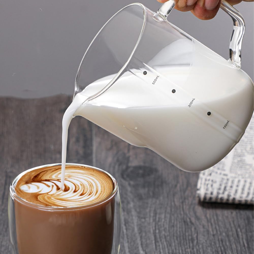 ミルクピッチャー コーヒーを淹れるための目盛り付きラテマグ カフェラテアート(Silver) WPMシャープスパウトミルクピッチャーをバリスタがレビュー！