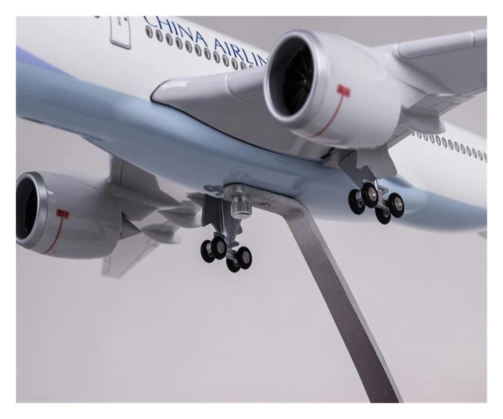 Amazon.co.jp: 1/142 アジア向け 飛行機 エアバス A350 軽量 樹脂製