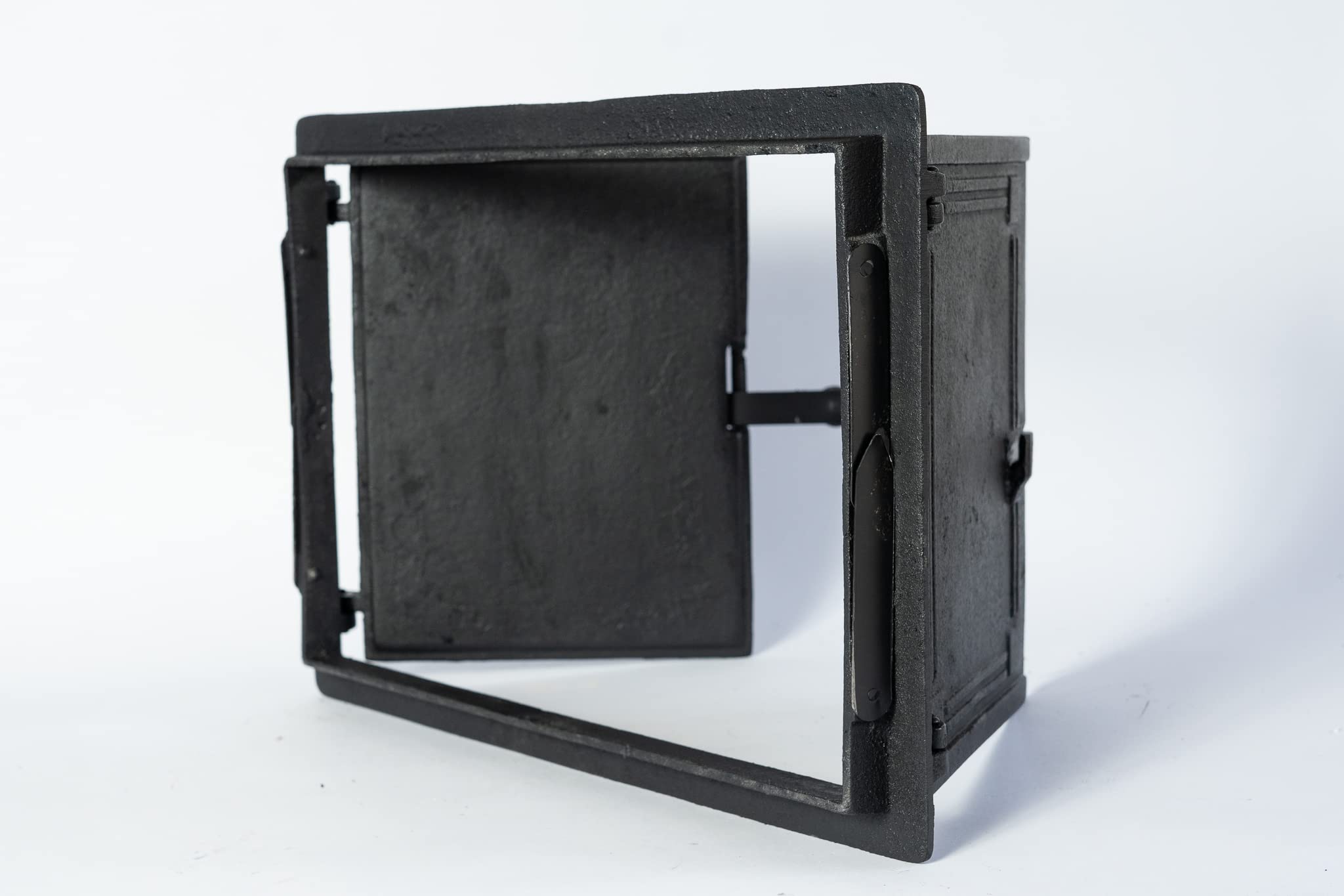 SEZAM doppelte Brotbackofentür aus Gusseisen mit Türriegel, Pizzaofentür - Brotofen - Steinofentür, 48 x 3 x 32,5 cm, schwarze Bemalung