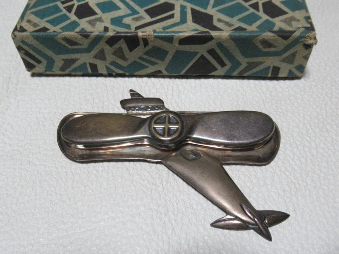 極希少◆愛国号三式戦「飛燕」島津製作所 陸軍献納機記念 純銀製 戦闘機型楊枝入れ 極愛国号三式戦飛燕島津製作所 陸軍献納機記念 純銀製 戦闘機型楊枝