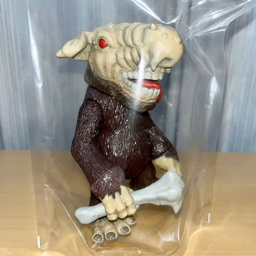 Amazon | トロール ベルセルク ソフビ レッドシャーク