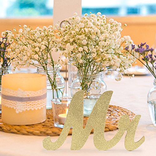 Haperlare Vintage Style Gold Mr and Mrs Sign Mr & Mrs Wooden Letters Wedding Sweetheart Table Sign with Gold Glitter Letters for Wedding Photo Props Party Top Table Decorations with 5 Flower Pads - Thumbnail 4