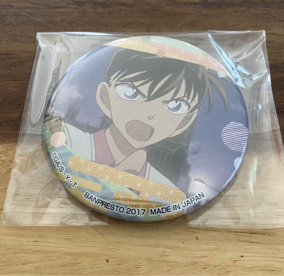 名探偵コナン　工藤新一　コナン茶屋　缶バッジ　激レア　ロンドン告白柄 Amazon.co.jp: コナン 工藤新一 コナン茶屋 缶バッジ ロンドン