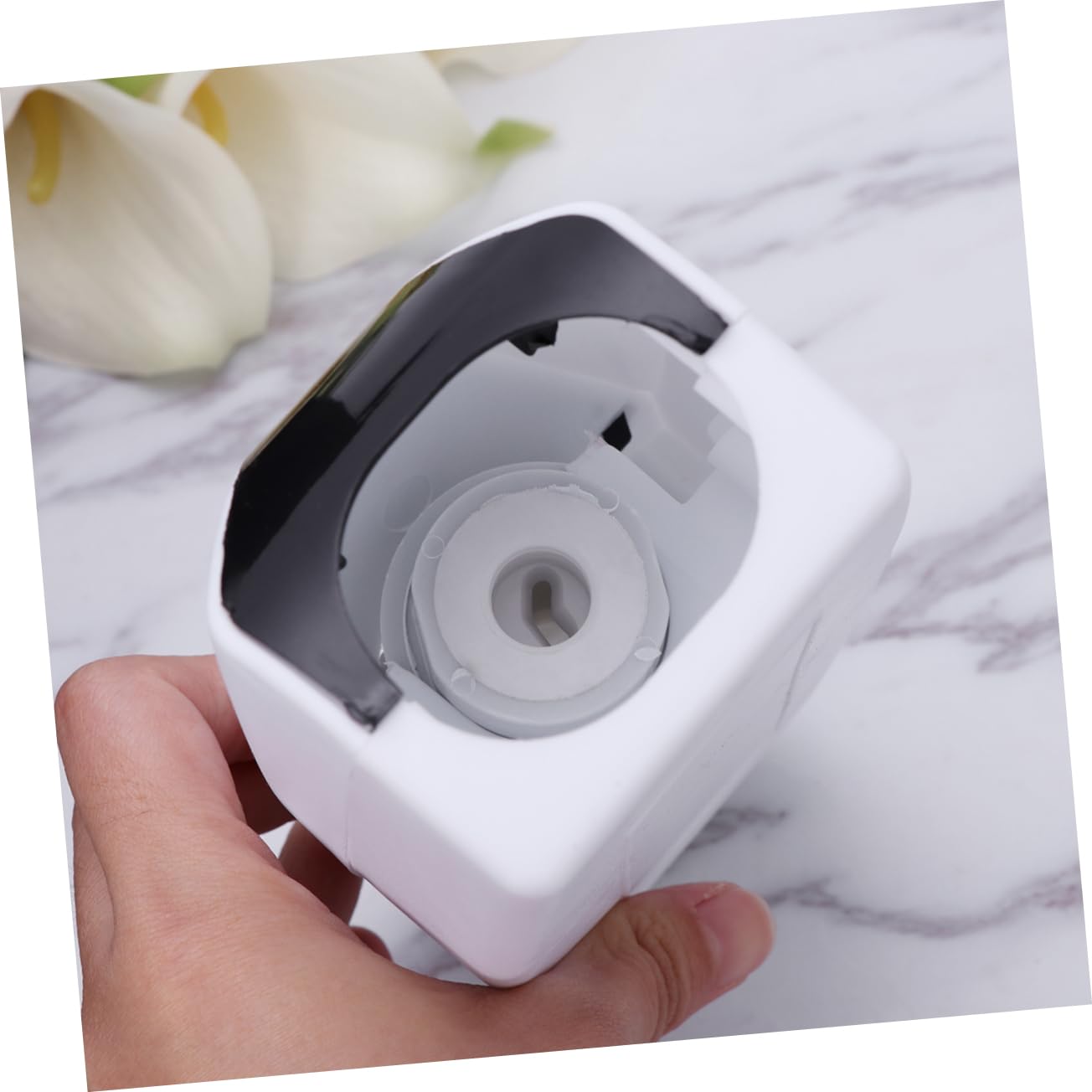 CAXUSD Automatic Toothpaste Dispensers Squeezer Set Squeeze Brush Holder Sturdy Plastic Black Random Style