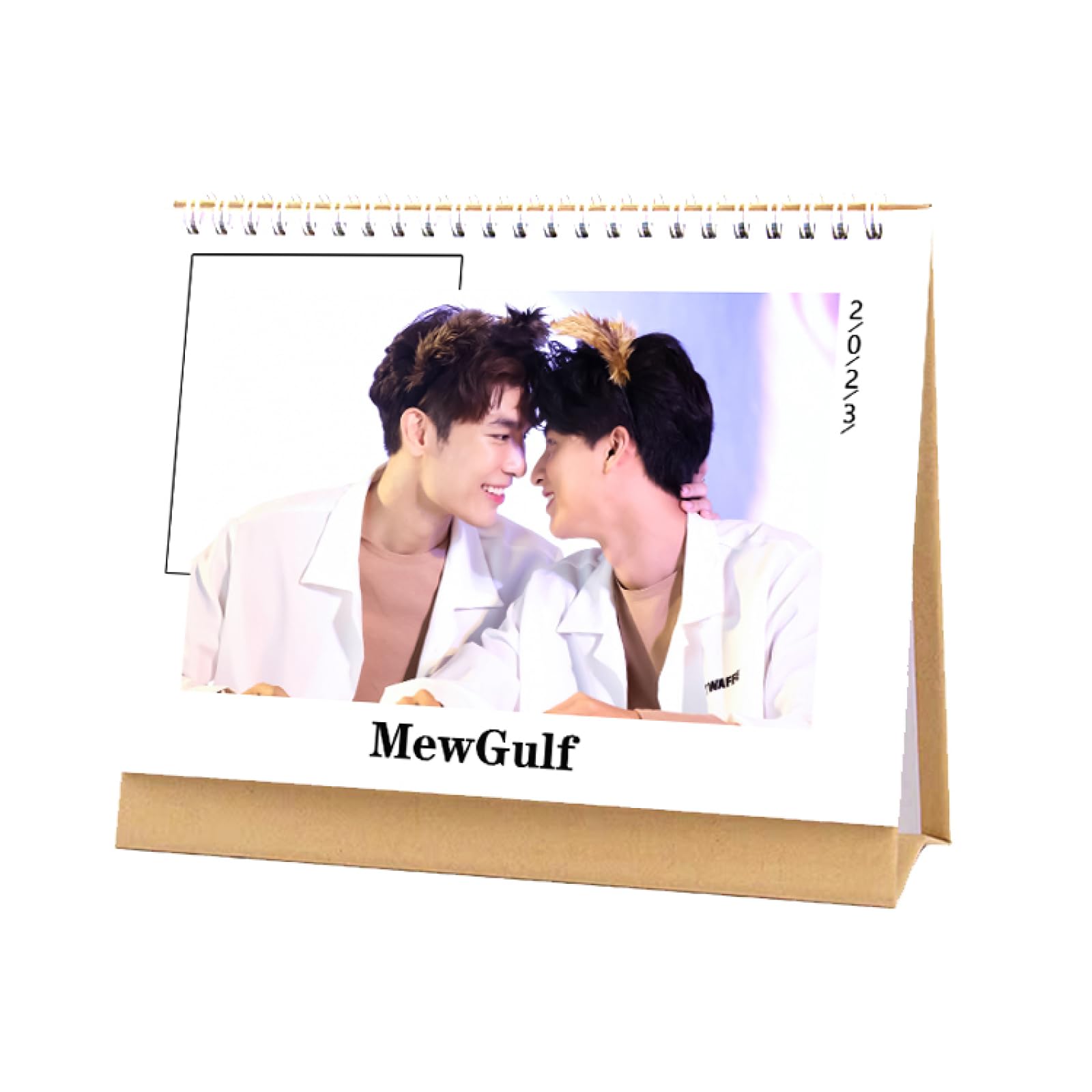 Amazon | MewGulf グッズ 写真集 2025年度 卓上カレンダー Desk  