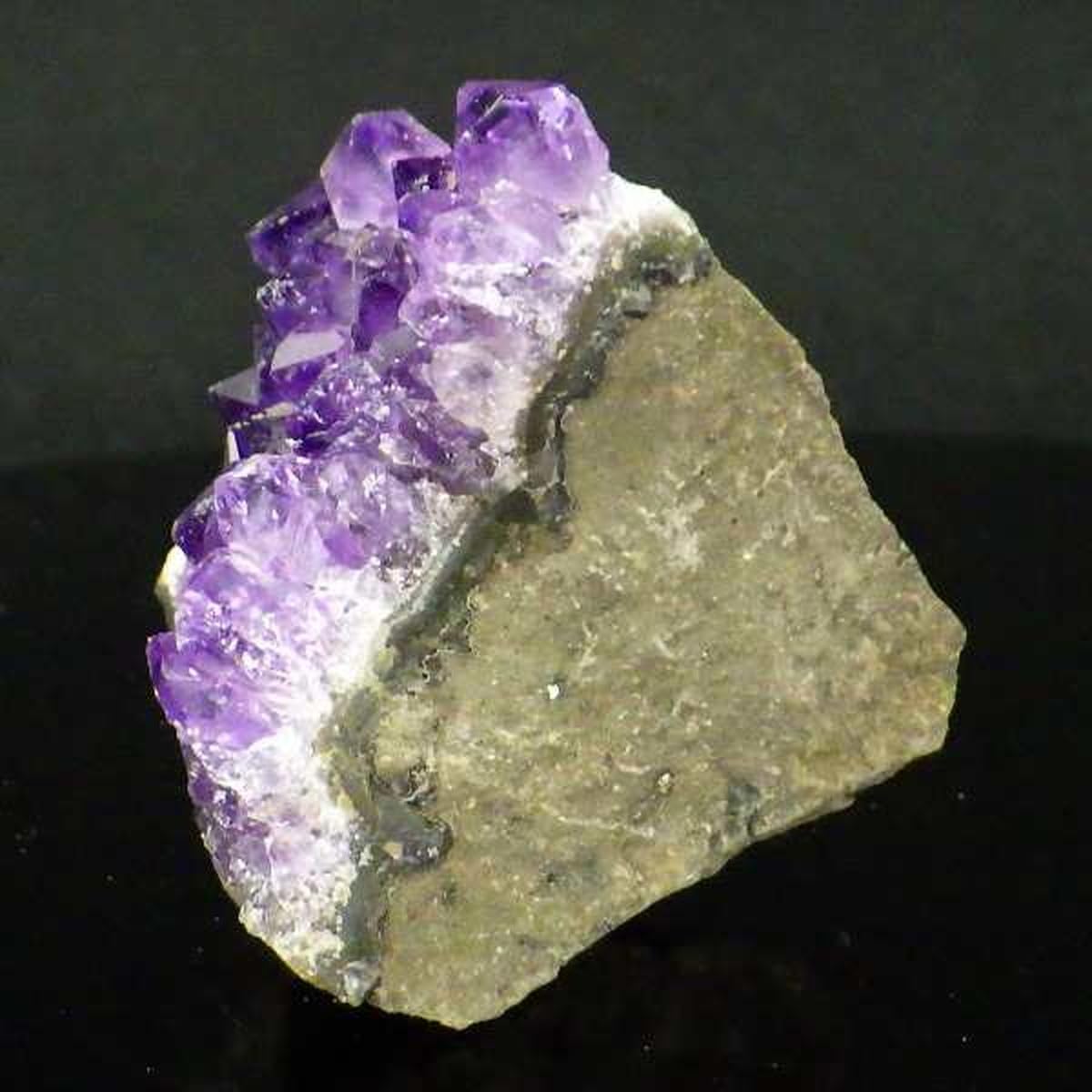 【ももかりさん専用】セール特価　アメジスト クラスター　ウルグアイ産　3kg Amazon.co.jp: アメジスト クラスター アメジスト 原石 3kg