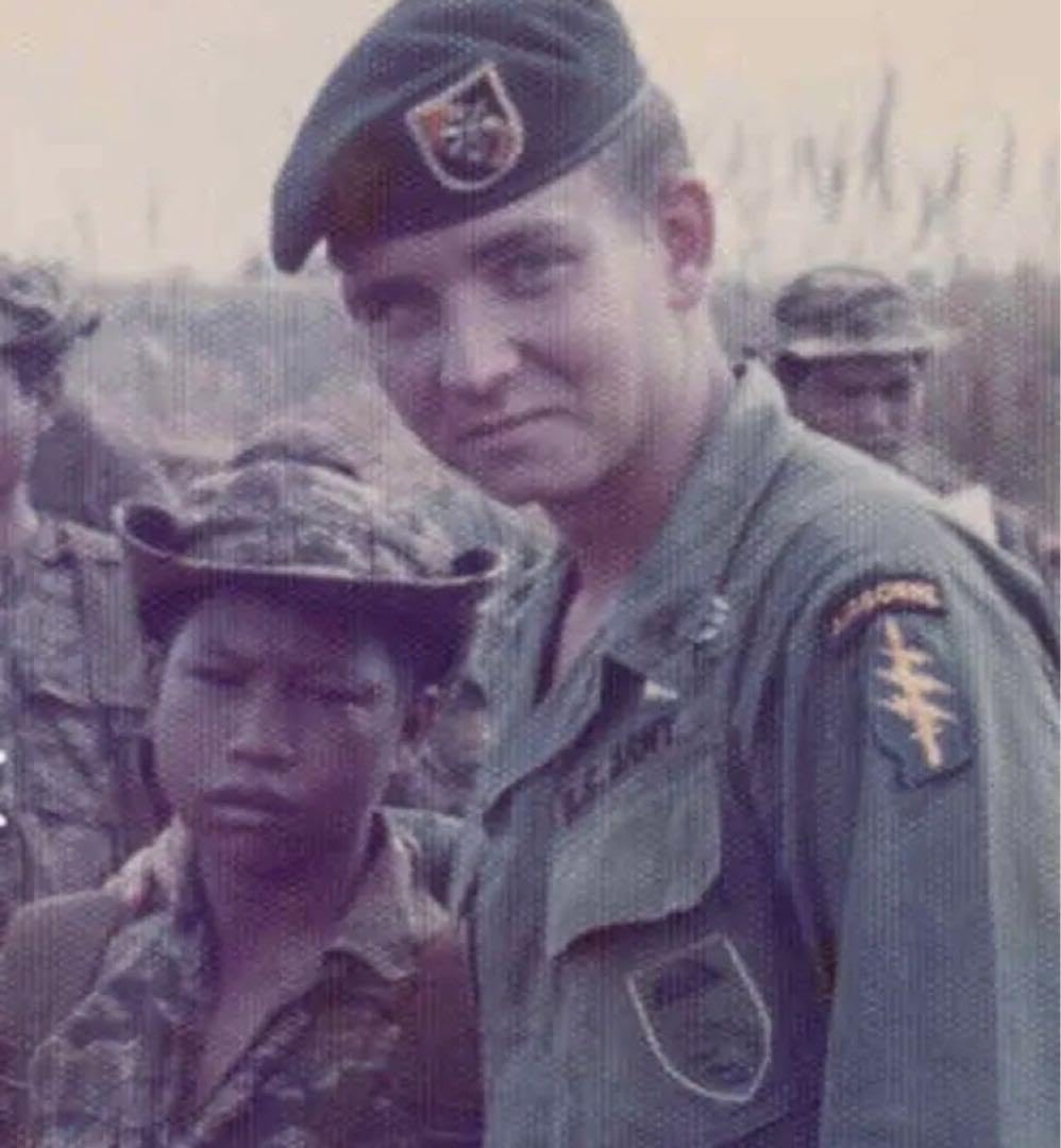 Amazon.co.jp: 米軍ベトナム戦争/ARVN/南べ特殊部隊LLDB/ベレー章