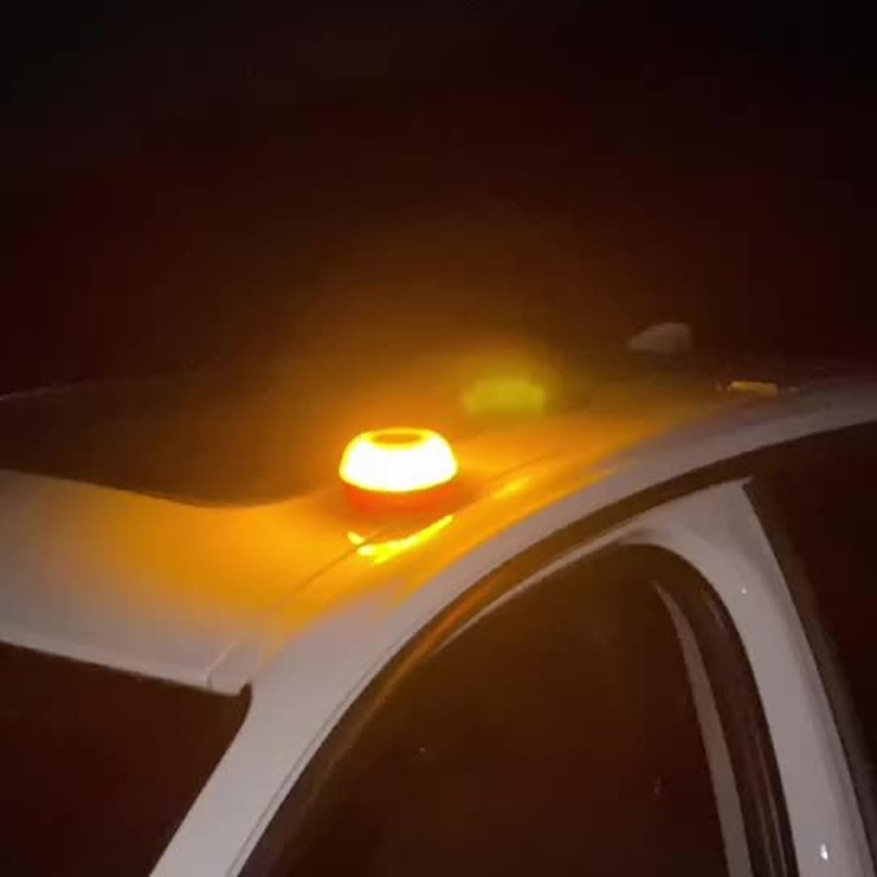 Lumières stroboscopiques LED d'urgence rechargeables approuvées V16 avec Base magnétique pour voitures et motos 2 p