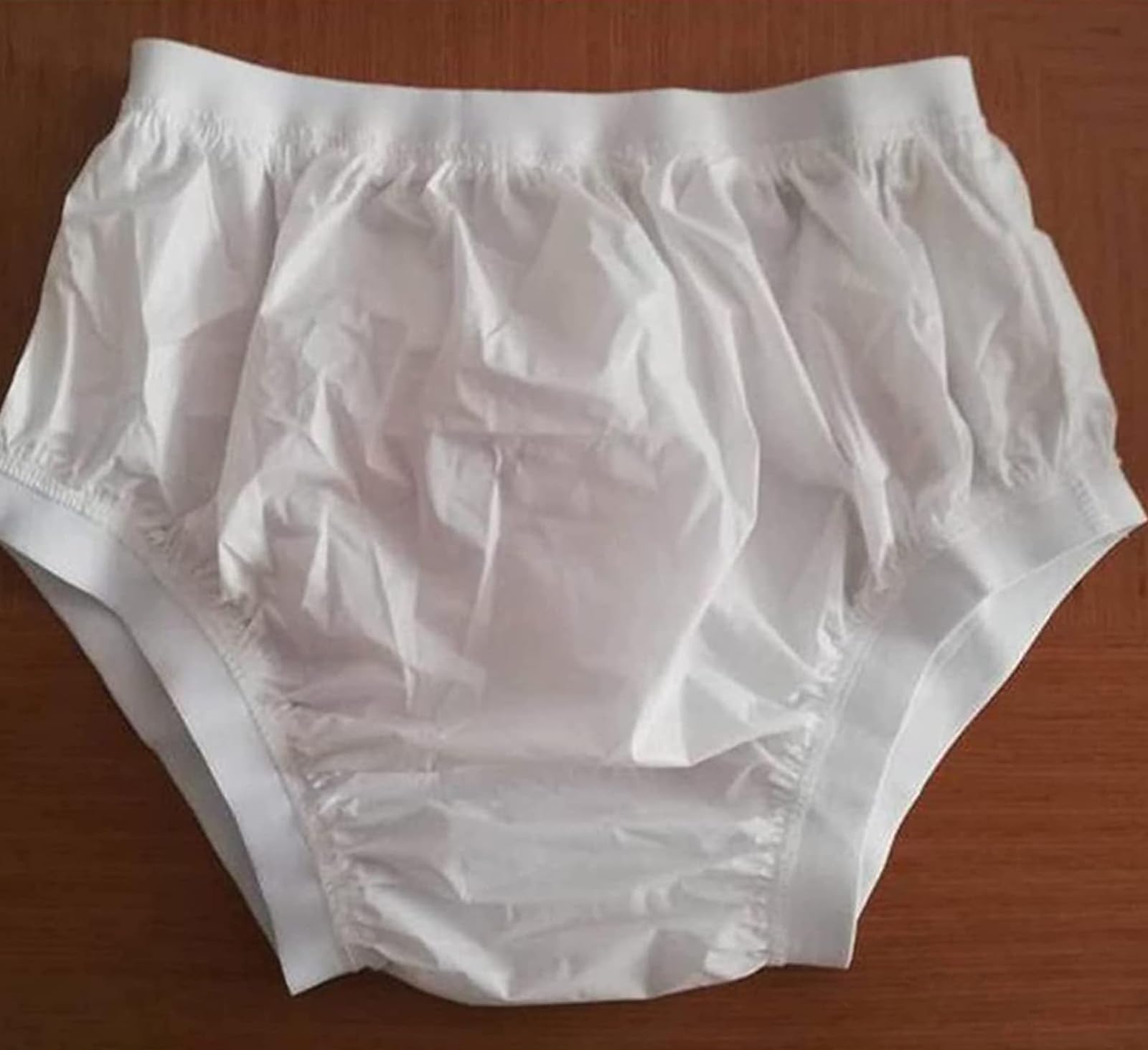 Plastic Pants for Adults with IncontinenceAdult Vinyl Waterproof Pull-On-Cover Incontinence PantsWaterproof and Reusable Elderly Diapers Soft Suitable for Adult Men and Women product thumbnail 4