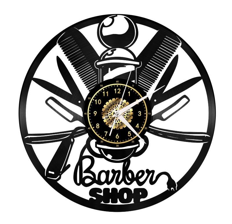 Horloge murale en vinyle au salon de coiffure pour une ambiance barbier rétro