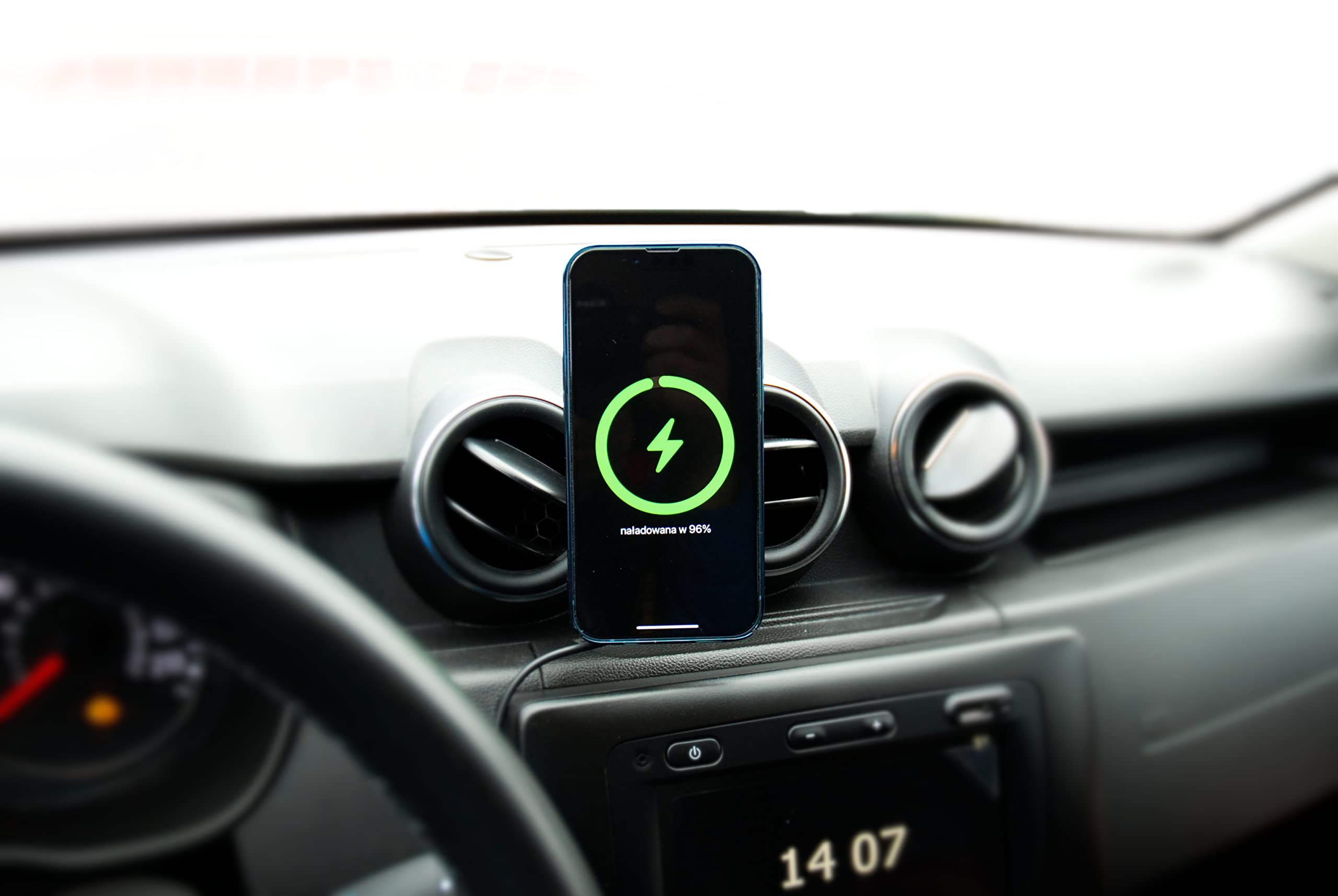Supporto magnetico per auto da 15 W, compatibile con ventilazioni rotonde Dacia Duster 2 I 360° Wireless Quick Charge I supporto per cellulare auto ricarica wireless