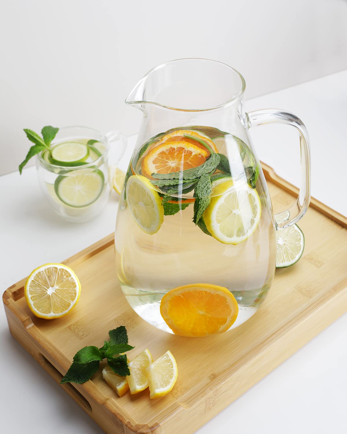 LIBWYS 2600ml Szklana karafka o pojemności z pokrywką, dzbanek na wodę ze szkła borokrzemowego, odporny na wysokie temperatury, szklany dzbanek do napojów DIY, soków, gorącej i zimnej herbaty, mleka