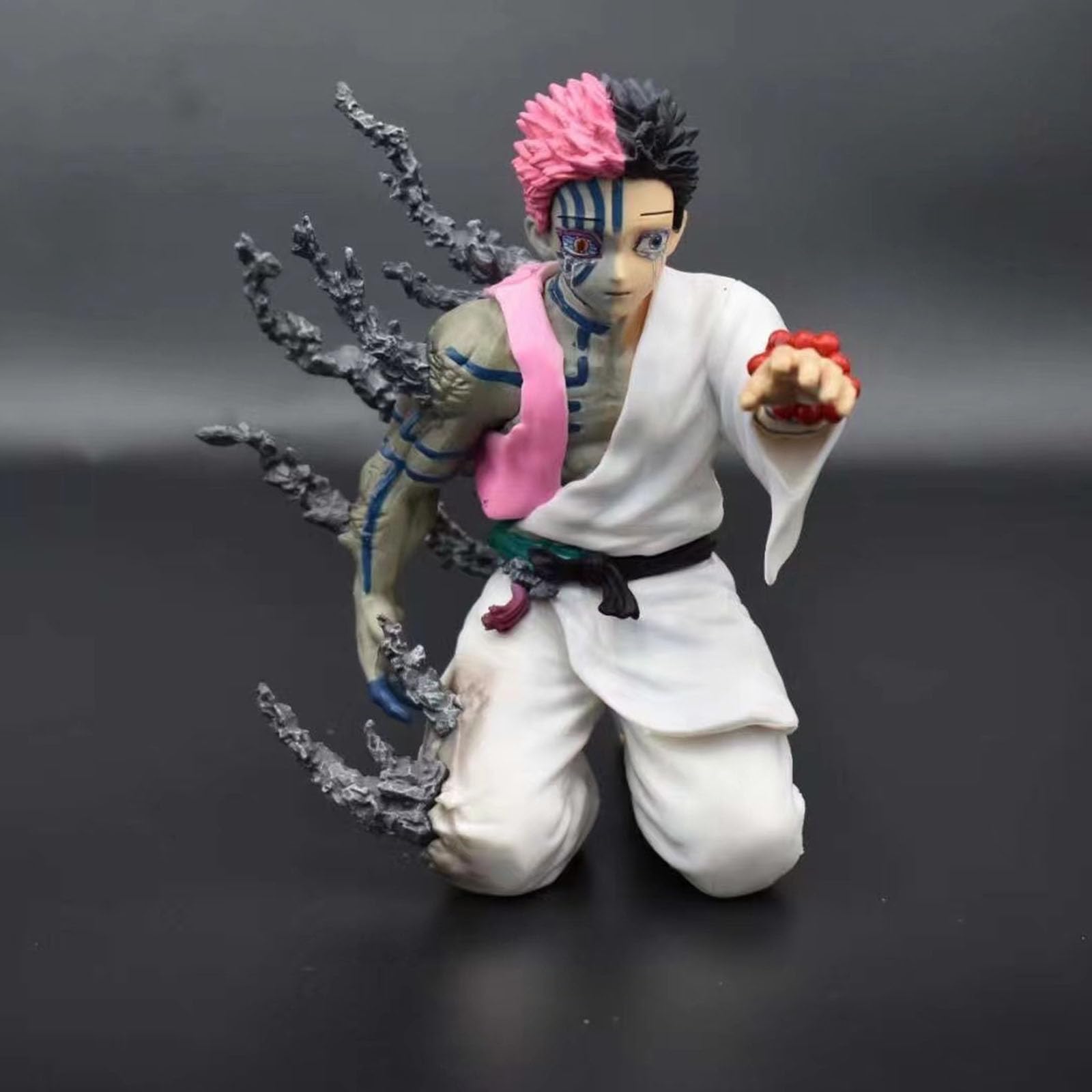 Amazon.co.jp: Heigguoj Akazaフィギュア、アニメフィギュア環境