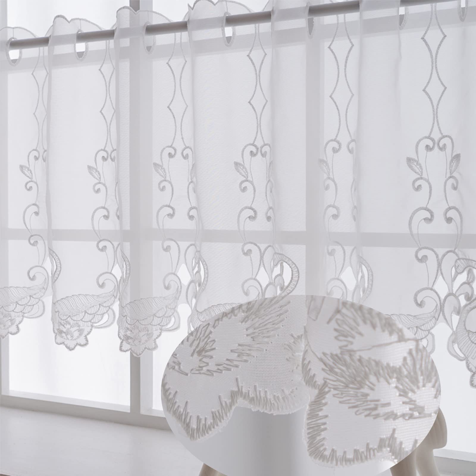 Rideaux semi-transparents doux au motif de broderie soigné