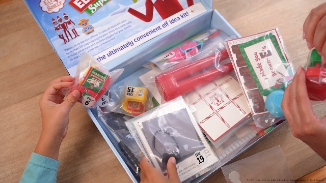 Amazon.com: The Elf on the Shelf 24-Day Super Set Official The Elf