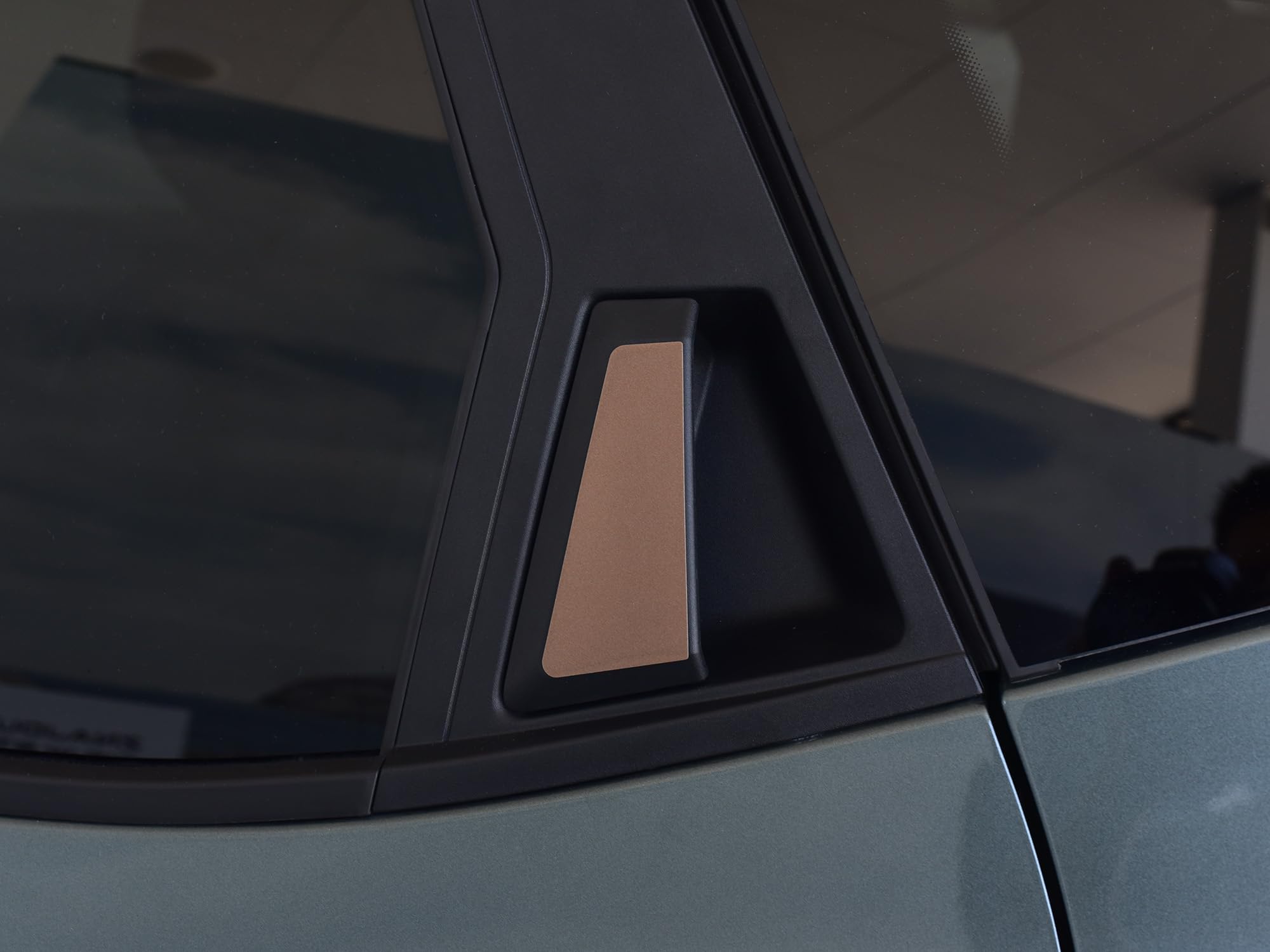 Copertura In Acciaio per 2024+ Dacia.Duster III 3 (P1310) / BIGSTER (R1310) | Maniglia Porta Posteriore Decor - Stile MARRONE RAME | 2 Pezzi Essential Expression Journey Extreme DUSTER Accessori