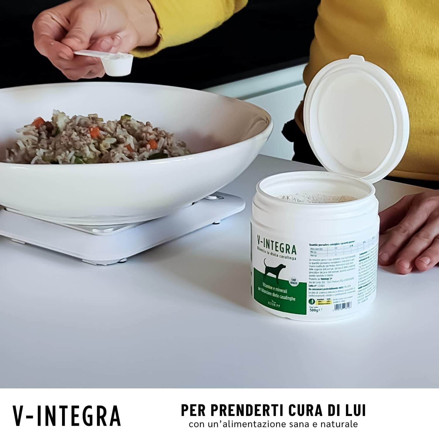 V-INTEGRA Cane Adulto 500g, Integratore Completo Ricco di Vitamine e Minerali per Dieta Casalinga e BARF, V Integra Multivitaminico Cane, Made in Italy