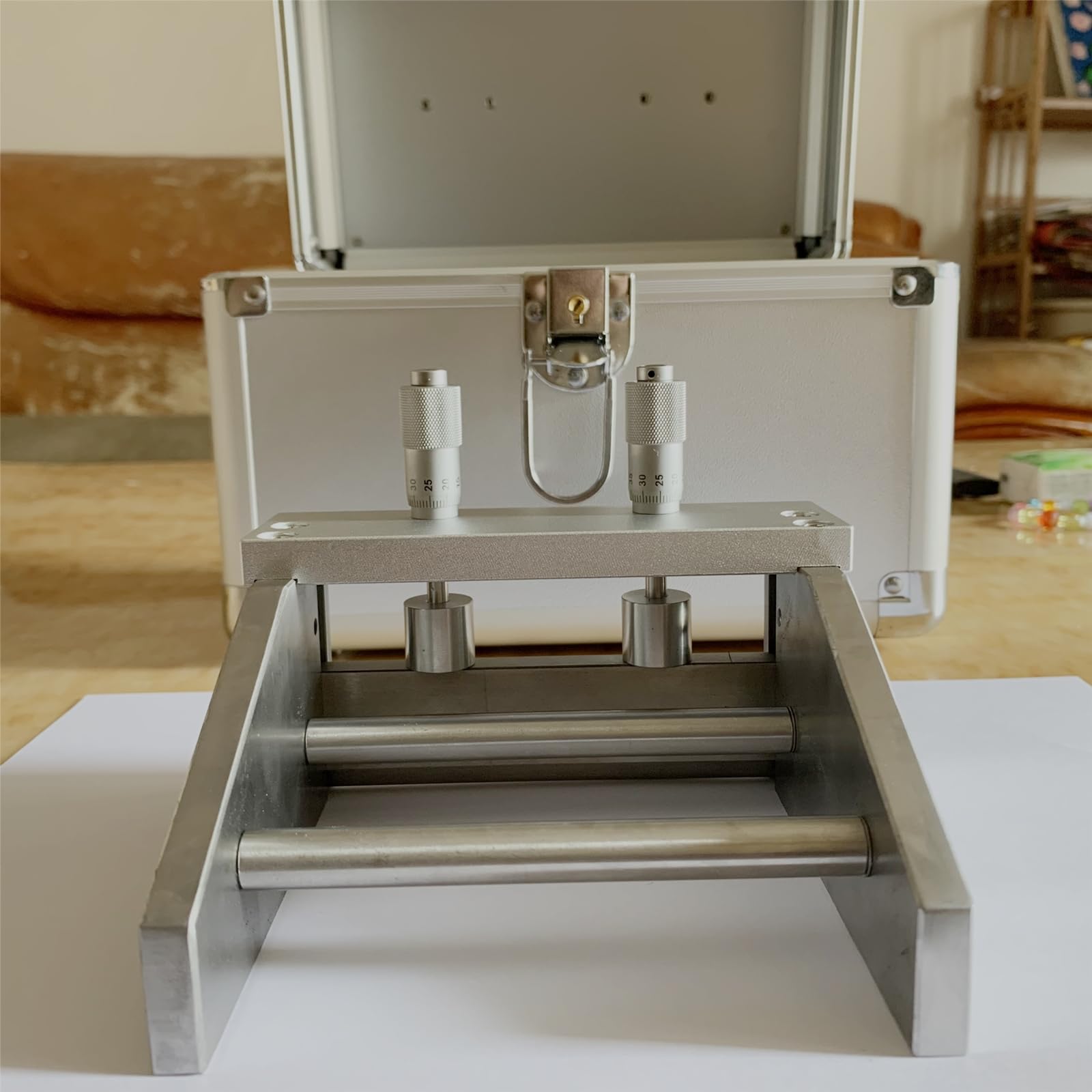 Regulowany aplikator powłoki magnetycznej KTQ-III z przyssawką - precyzyjne narzędzie do pomiaru grubości mokrej powłoki(55mm)