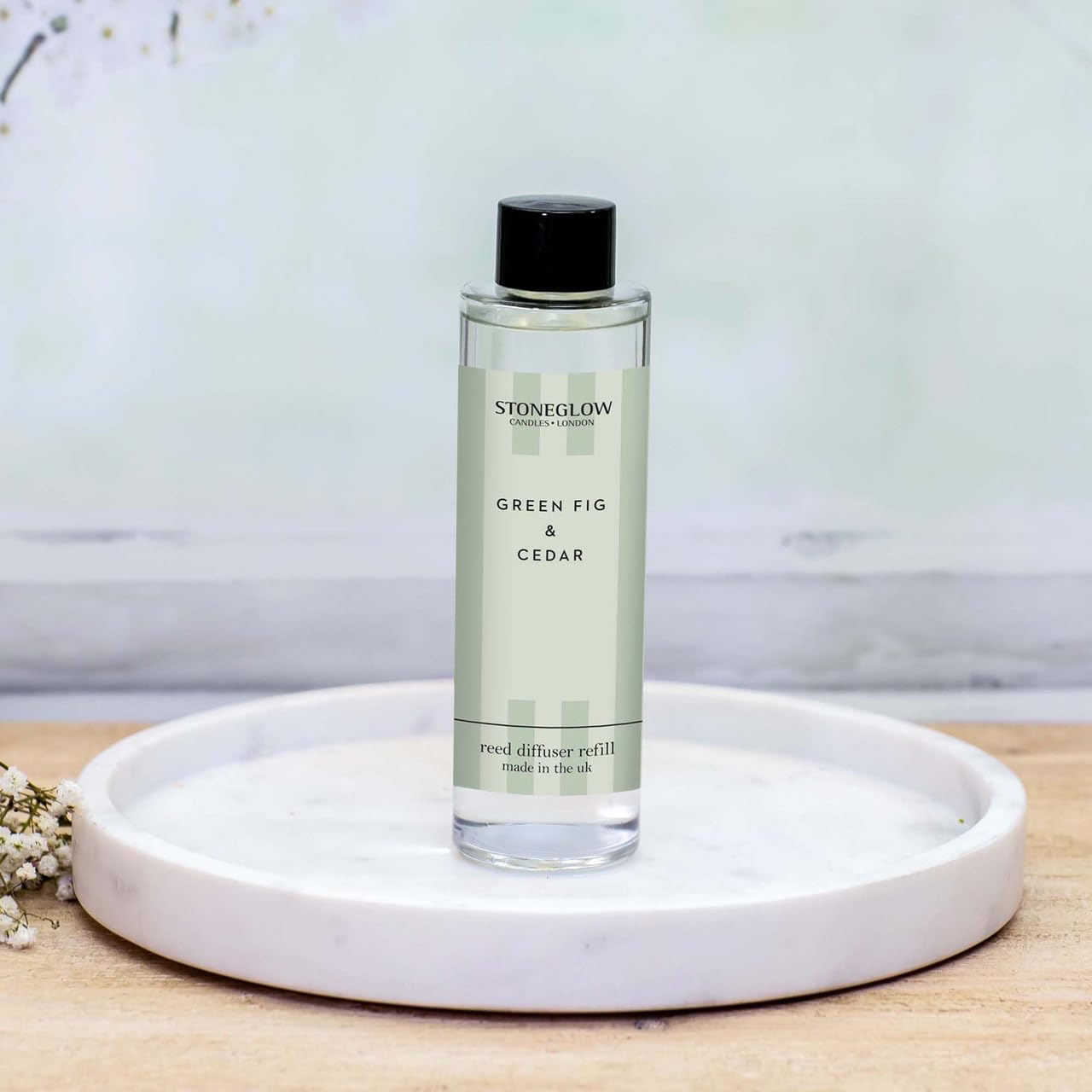 Stoneglow Modern Classics Collection - Geen Fig & Cedar 210ml Scented Reed Diffuser Refill - Green
