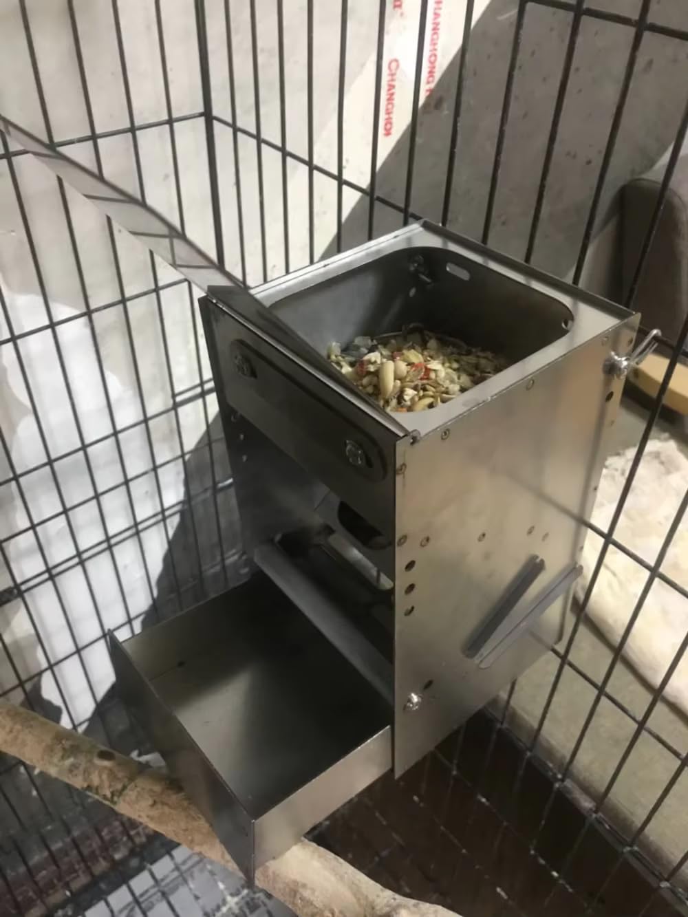Comedero Automático de Acero Inoxidable para Loros, Antiderrame y Resistente a las Mordeduras, Ideal para Loros Grandes