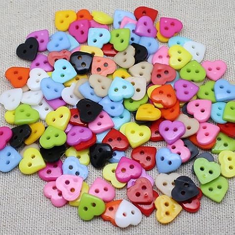 100PCs Heart Mixed Colors Resin Buttons Fit Sewing or Scrapbooking 10mm qingsb Cover