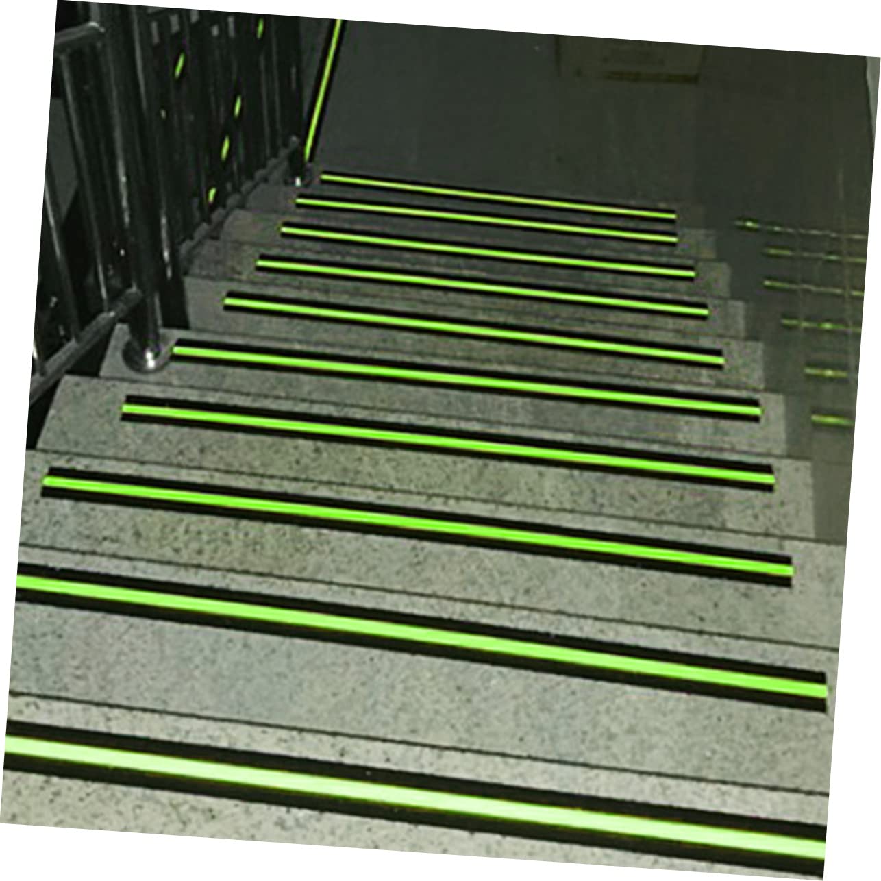 ULTECHNOVO 2pezzi Nastro Antiscivolo Adesivo Fosforescente Per Scale e Pavimenti Sicurezza Notturna Con Superficie Satinata Per Rischio Di Scivolamento