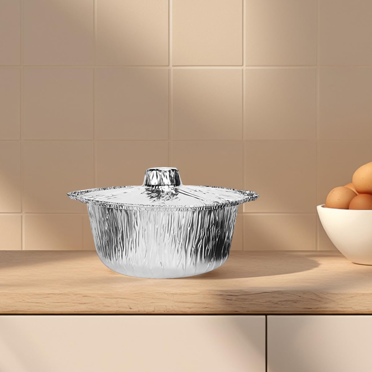 Lot de 8 Marmites Aluminium Jetables 2000 Ml avec Couvercles, Rondes, Légères et Recyclables, pour Camping, Barbecue, Cuisson Four et Réchauffage Rapide