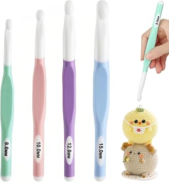 Crochet Hooks #10 Jumbo Crochet Hooks 4pcs 8mm 10mm 12mm 15mm Ergonomic Design TPR Grip ABS Hook Head Smooth Knitting Comfort Grip Lightweight Design for Beginners Knitting Tools DIY Handmade Christmas Gift Scarf Sweater Crochet Set