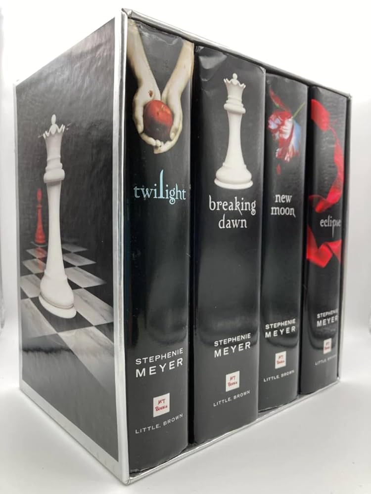 洋書4冊セットthe twilight saga collection Twilight Saga-4 Books Box Set (09) by Meyer, Stephenie [Hardcover