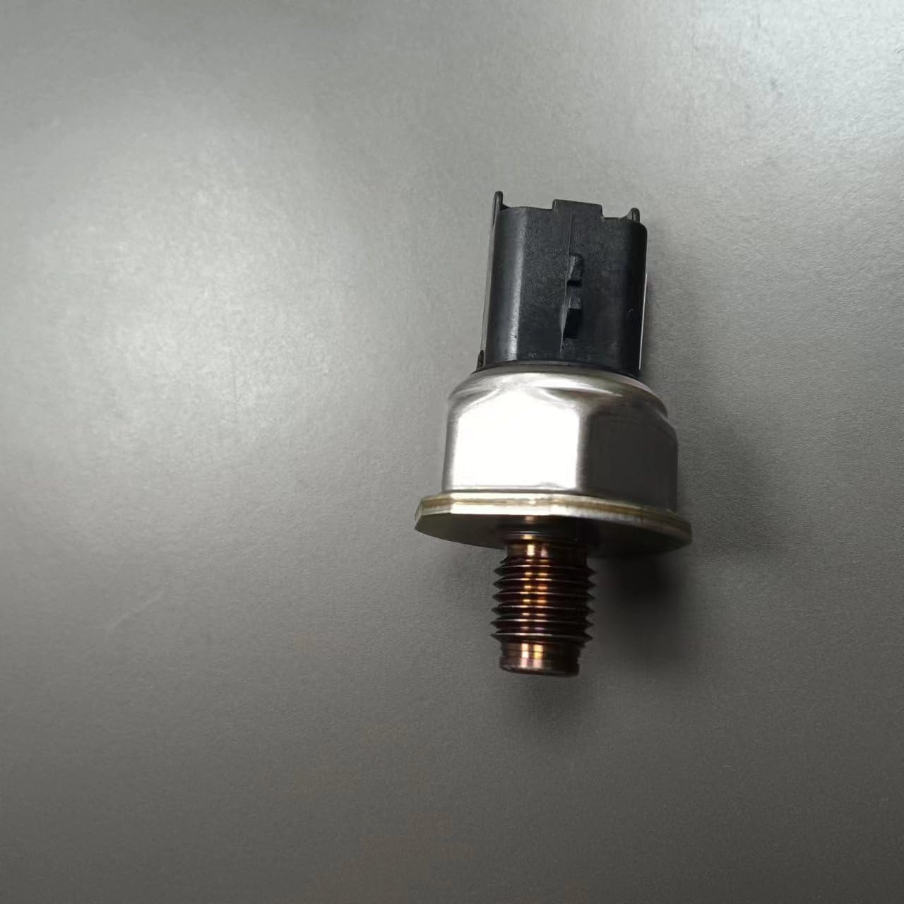 Sensore di pressione del carburante per autoveicoli (Fuel pressure sensor) 55PP34-01 96.700.767.80