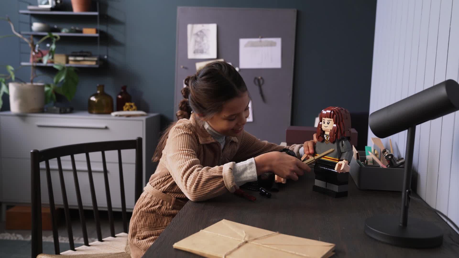 木目の棚など Amazon.co.jp: レゴ(LEGO) ハリーポッター ハリー・ポッター(TM) と
