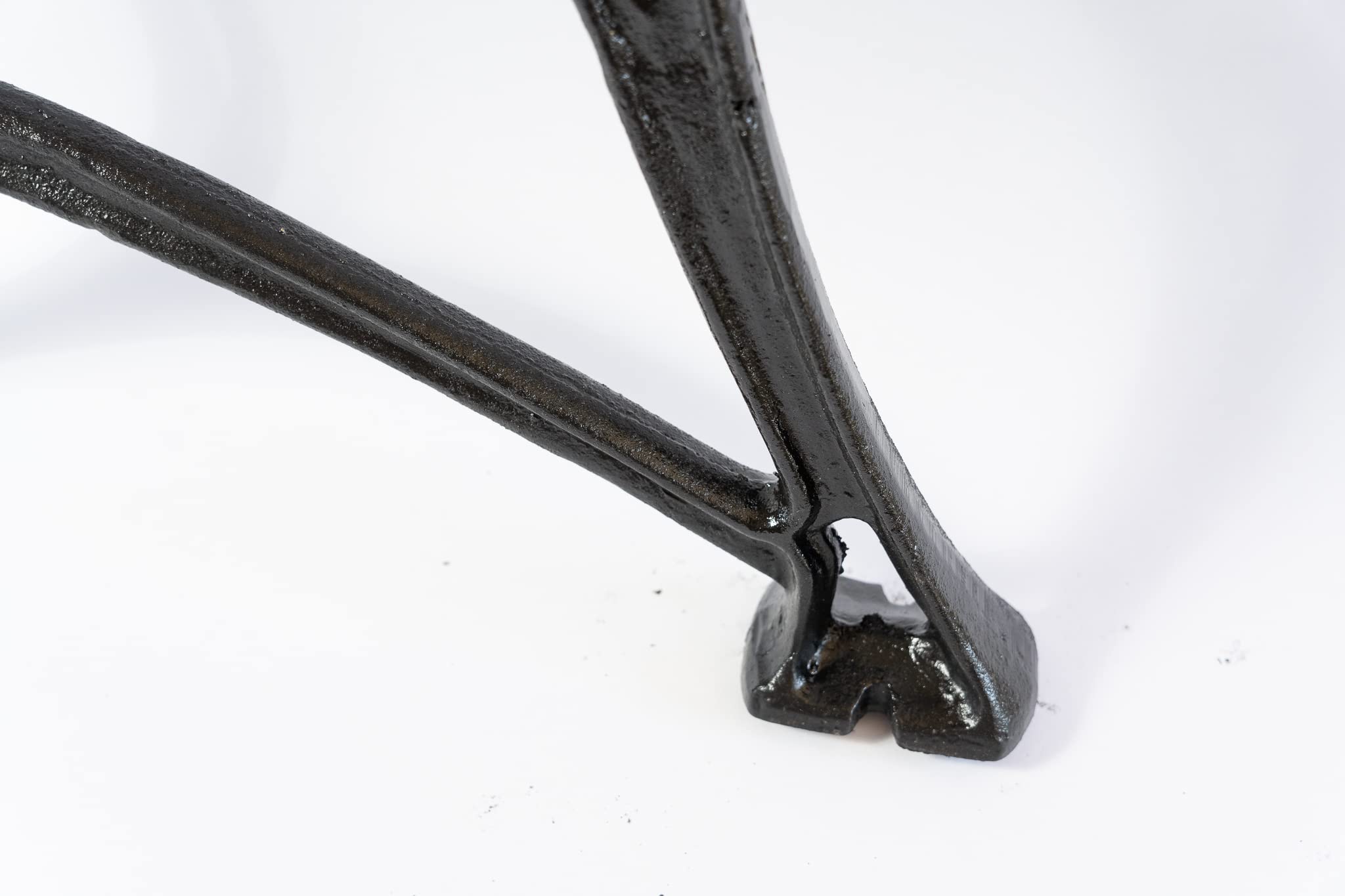 Euro Sezam - 2 bancos de hierro fundido con respaldo y reposabrazos, para 6 tarjetas de mesa de madera, color negro, 51 x 36 x 75 cm