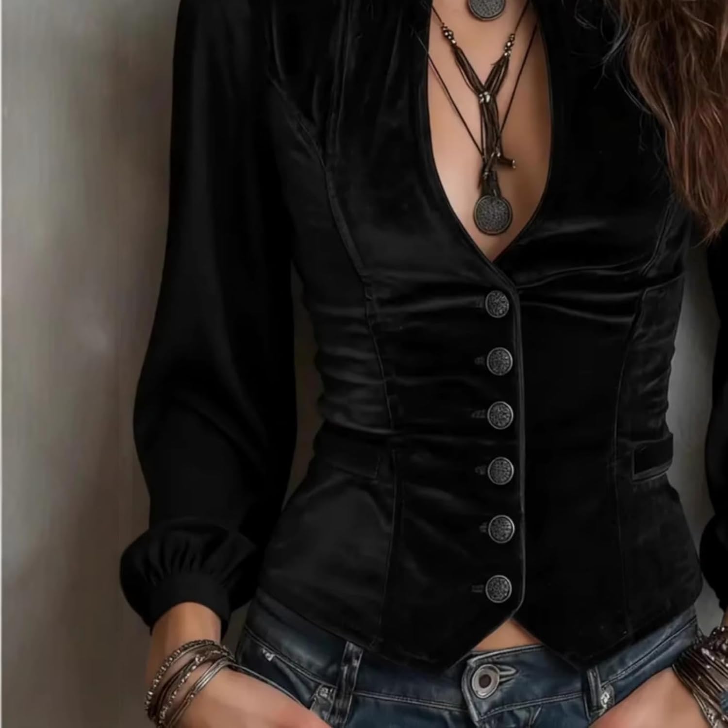 Black Velvet Shirt Women Elegant V-Neck Embroidery Velvet Long Sleeves Top Sexy Retro Collar Cheongsam Top Velvets Wrap Top