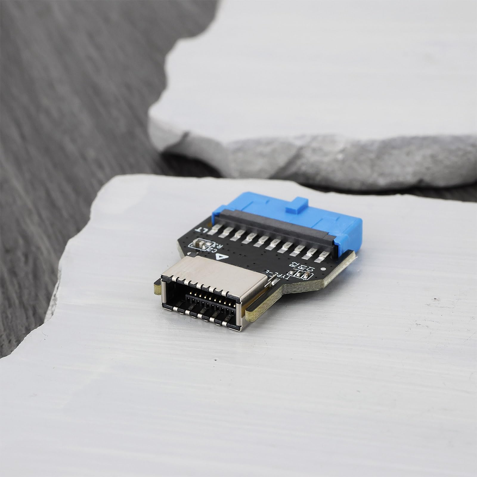 Adapter 180 stopni USB 3.0 19-pinowy wewnętrzny nagłówek do USB 3.1/3.2 typu C 20-pinowy adapter przedłużający do portu panelu przedniego typu E do komputerów PC