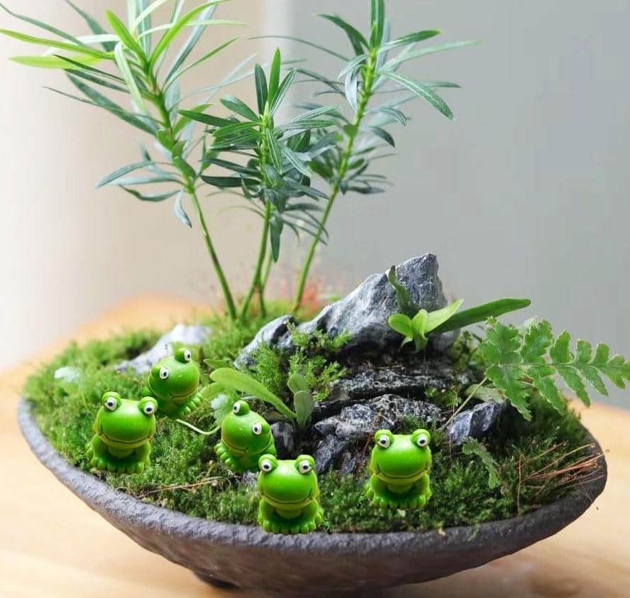 220 Pcs Mini Frog Figurines Miniature Resin Frogs,Mini Frogs Bulk Fairy Garden Moss Landscape Ornaments for Outdoor Decoration,Home Décor, Green - Image 5