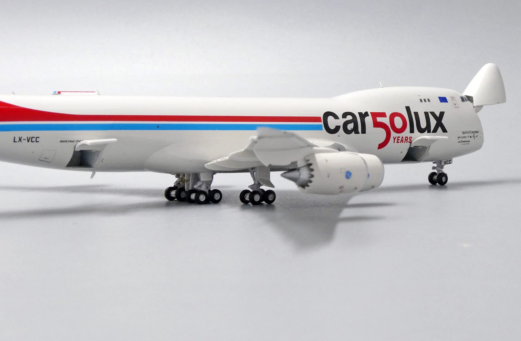 Amazon.com: JC Wings CARGOLUX for Boeing B747-8F LX-VCC 50th