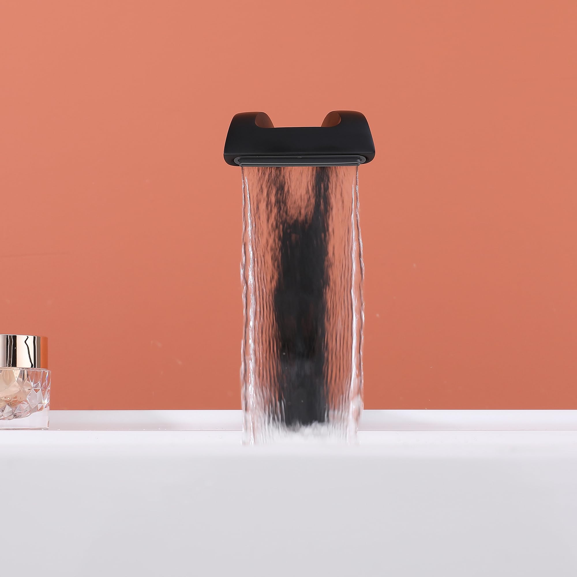 Rubinetto Bagno Cascata Nero, Miscelatore Lavabo Stile Moderno, Monocomando a Cascata Con Acqua Calda e Fredda