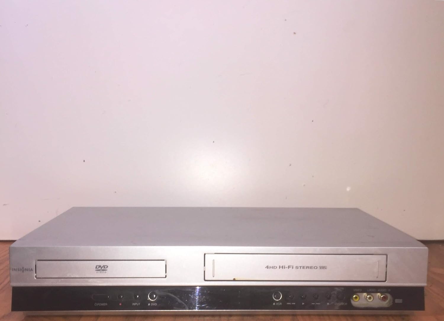 Insignia - Brandclub - Insignia NS-DVDVCR DVD-VCR Combo