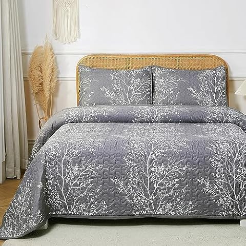 Vaulia Grey/White Floral Quilt Set Cover