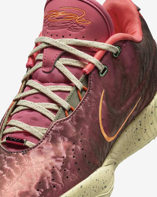 Image of Nike Men's Lebron XXI Shoes