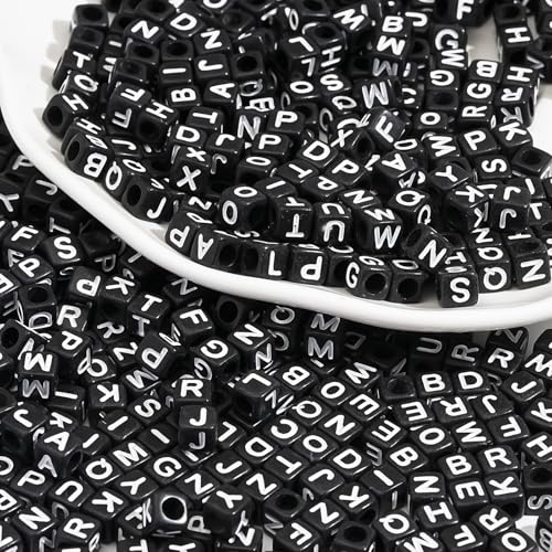 HERZONE 1000 cuentas negras con letras para enhebrar A-Z, perlas de alfabeto para pulseras, joyas, manualidades (negro, 6 mm)