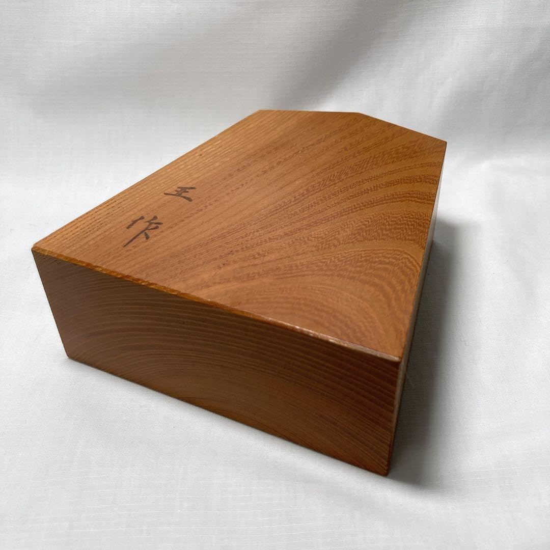 Amazon.co.jp: M42411 将棋 飾り駒 左馬 王作 置物 縁起物 木彫り