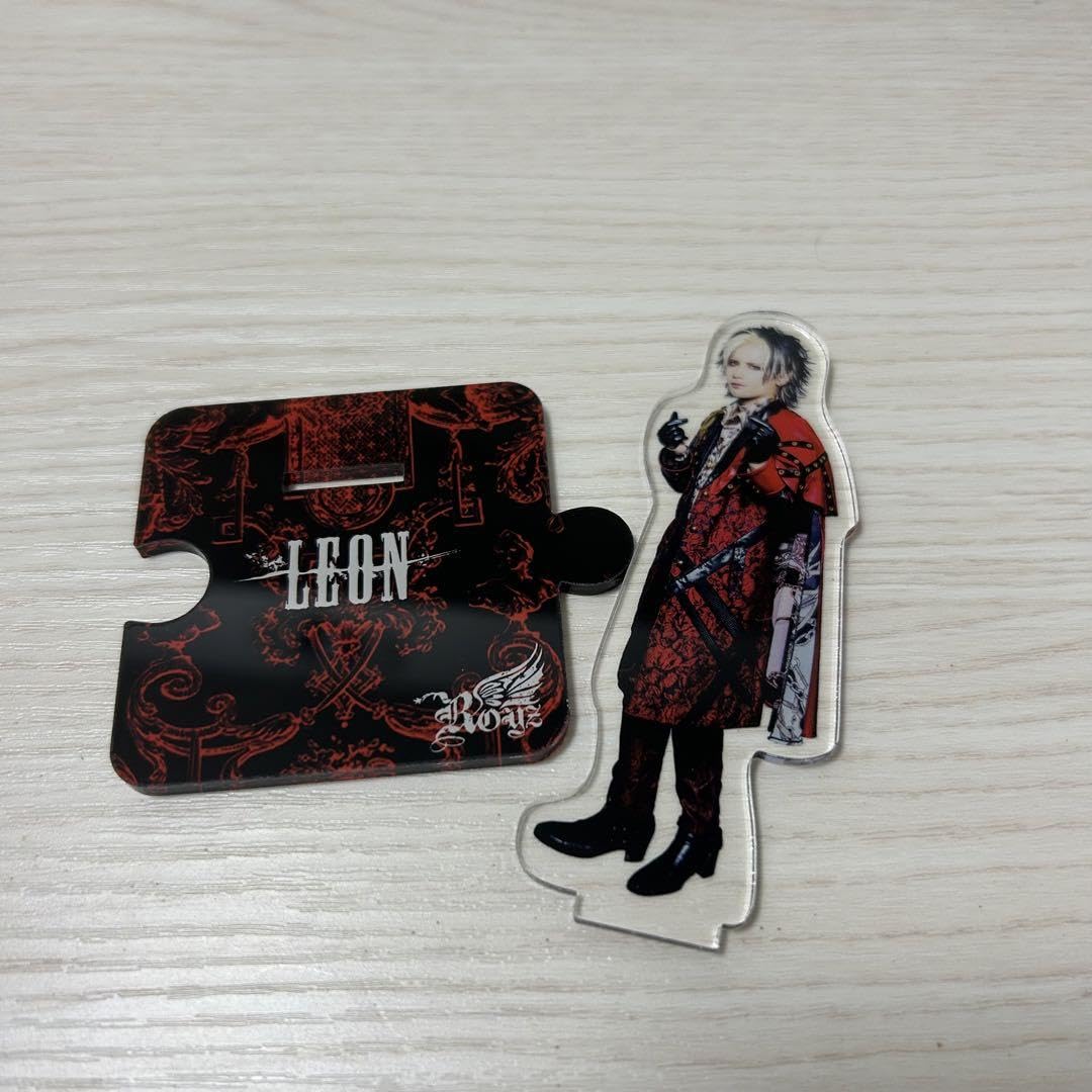 Amazon.co.jp: Royz 昴 アクスタ LEON グッズ y : おもちゃ